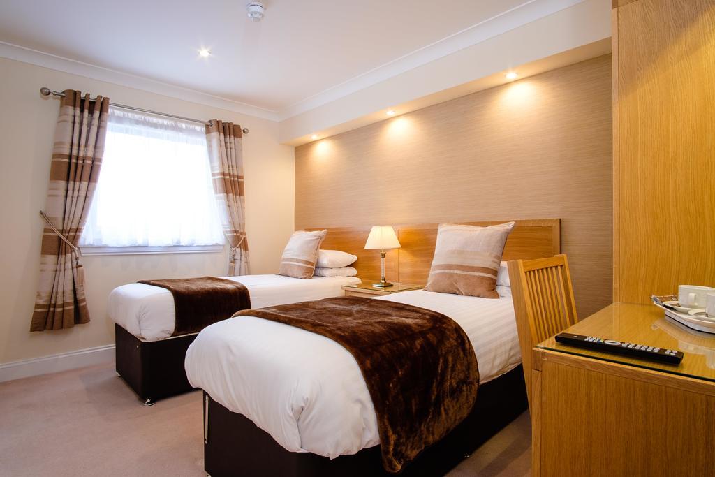 Adamson Hotel Dunfermline Exterior foto